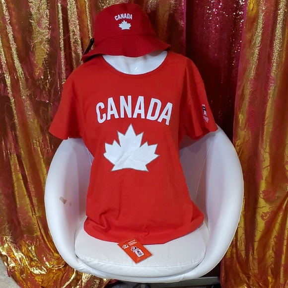 Giland Other - Canada Red T-Shirt and Hat Set